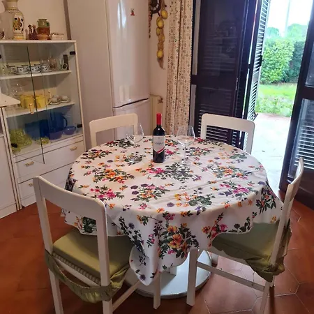 Rene, Via Dei Cristalli