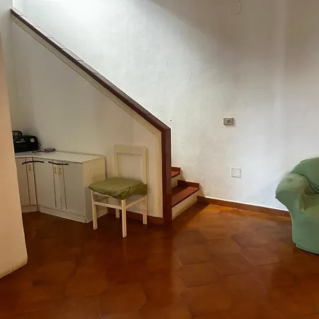 Villa Rene, Via Dei Cristalli