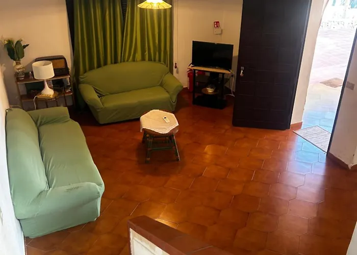 Rene, Via Dei Cristalli Villa